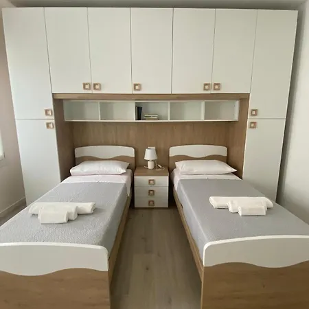Apartament Of Flowers Spinea