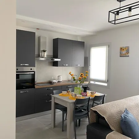 Apartament Of Flowers